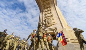 Armata, la datorie, de Ziua Națională: Paradă Militară, dar și un nou maraton al vaccinării