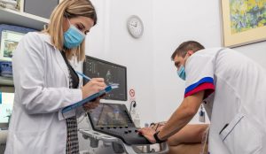 Peste 60.000 de români au beneficiat de screening pentru boli cardiovasculare în cadrul proiectului „Totul pentru inima ta”