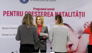Gabriela Firea a înmânat primele vouchere plătite de Guvern pentru fertilizare in vitro