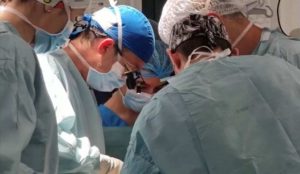Medicii din Târgu Mureș continuă să facă minuni: în doar 24 de ore, doi tineri au primit câte o inimă nouă