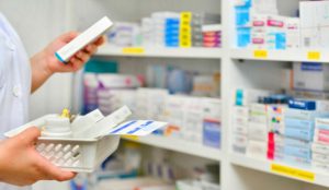 PRIMER: Există suficiente stocuri de paracetamol, ibuprofen, antivirale și antibiotice în România
