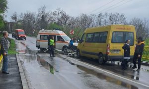 Marțea neagră: Un microbuz cu elevi, implicat într-un accident rutier, în Buzău, pe DN10