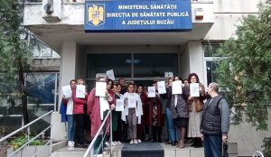Protest la DSP Buzău și în țară. Angajații cer majorarea salariilor, la fel ca cele ale colegilor lor din CNAS