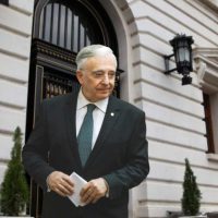 Mugur Isarescu