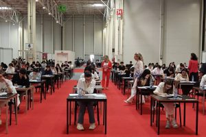 ADMITERE MEDICINĂ 2025: Mii de tineri care doresc să devină medici, medici stomatologi, farmaciști sau asistenți medicali